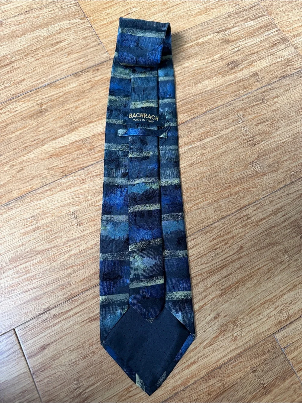 (4t) Bachrach Made in Italy 100% Silk Abstract Stripe Blue Black Art Tie